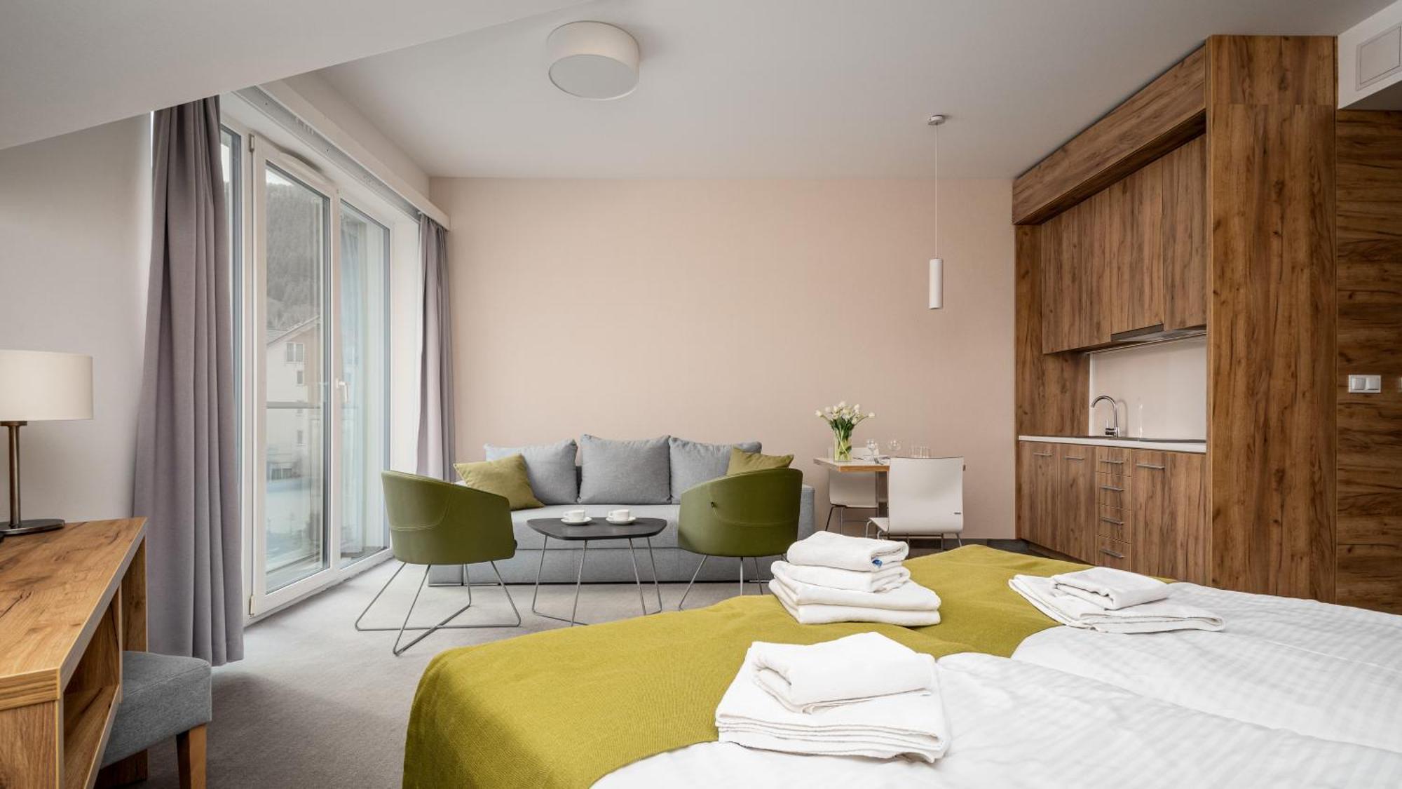 Panorama - Czarna Gora Resort By Sun & Snow Z Basenem I Sniadaniem Sienna  Luaran gambar
