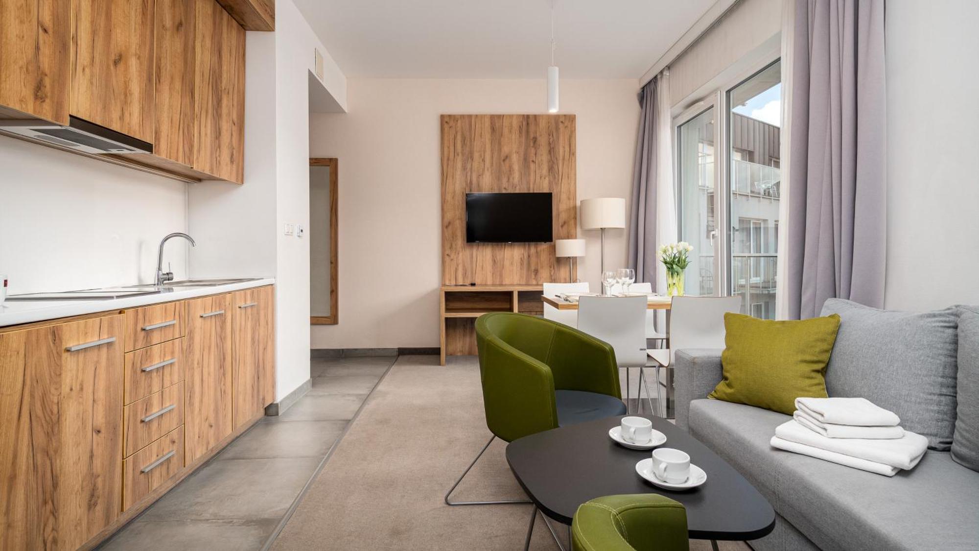 Panorama - Czarna Gora Resort By Sun & Snow Z Basenem I Sniadaniem Sienna  Luaran gambar